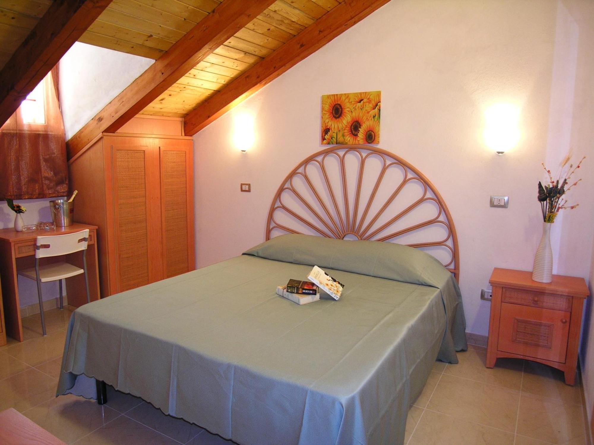 Hotel Resort Rocca Di Vadaro كابو فاتيكانو الغرفة الصورة
